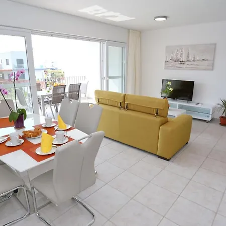 Happy Haven House Appartement