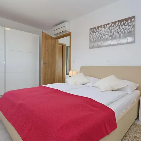 Happy Haven House Apartment Sukosan