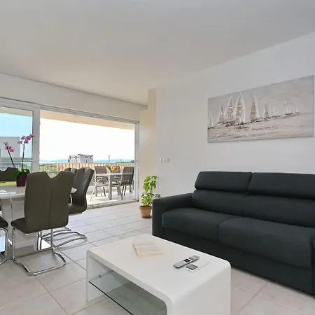 Apartment Happy Haven House Sukosan